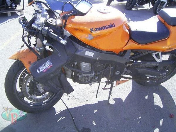 Kawasaki ZX750 - 2003