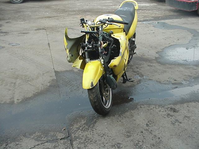 suzuki gsf600-katana-2000-1