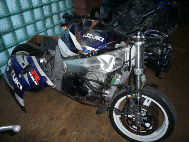 suzuki gsx750-2003-1