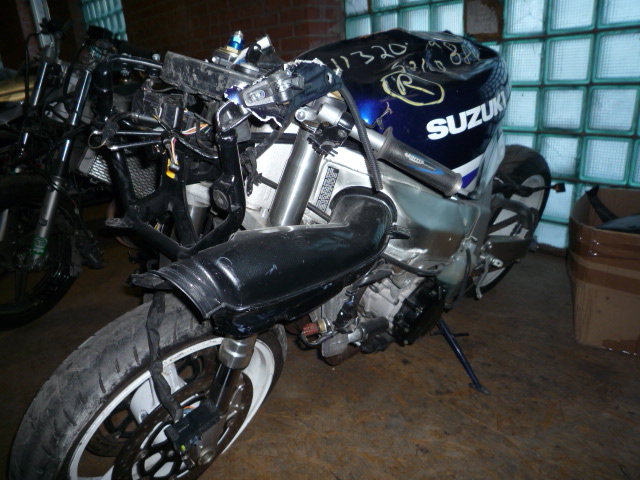 suzuki gsx750-2003-3